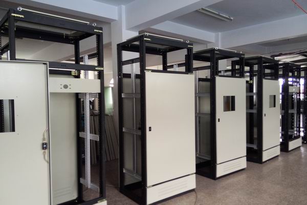 上安乡控制箱-控制箱的合理布置方法